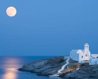 Sunday Times: Τα 12 ιδανικά ελληνικά νησιά για φέτος το καλοκαίρι