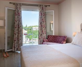 Aeolos Boutique Hotel & Suites