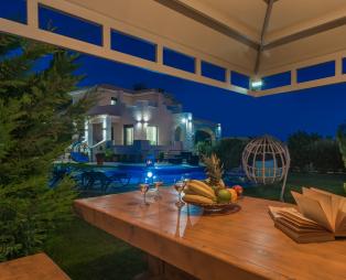 Romanza Luxury Villa