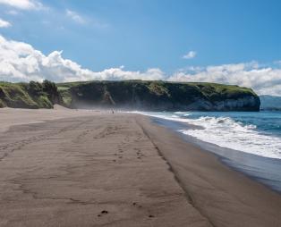  9. Ribeira Grande Beach, Σάο Μιγκέλ (Αζόρες), Πορτογαλία (Πηγή: Shutterstock)