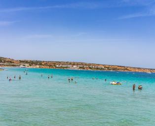 1. Ghadira Bay, Mellieha, Μάλτα (Πηγή: Shutterstock)