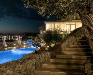 Divani Corfu Palace: Μαγευτική διαμονή στο νησί των Φαιάκων
