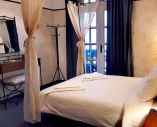 Elafos Hotel: Το ιστορικό ξενοδοχείο της Ρόδου που θυμίζει Άλπεις