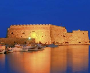 Το φρούριο Κούλες στο λιμάνι του Ηρακλείου (πηγή: Shutterstock)