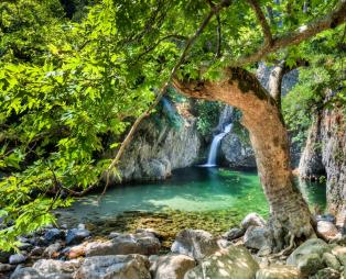 Η καταπράσινη γειτονική Σαμοθράκη (Πηγή: Shutterstock)