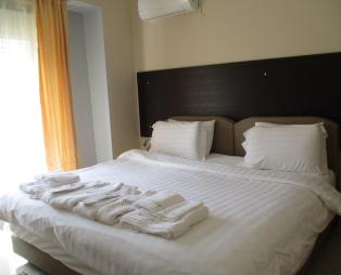 Kyknos De Luxe Suites & Rooms