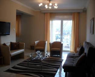 Kyknos De Luxe Suites & Rooms