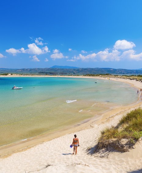 10 εντυπωσιακές παραλίες της Ελλάδας που μπορείτε να επισκεφτείτε οδικώς