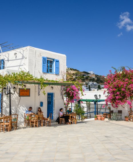 6 μαγευτικά αιγαιοπελαγίτικα χωριά για την άνοιξη