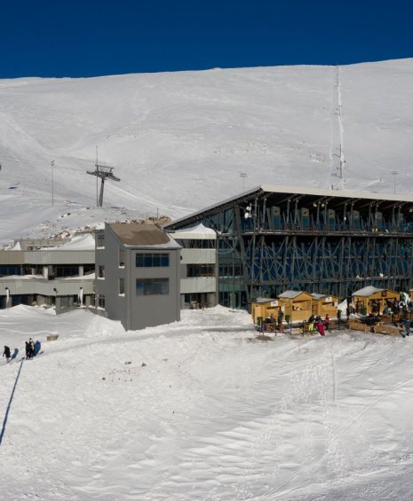 Χιονοδρομικό Κέντρο Παρνασσού: Απόδραση στον κορυφαίο ορεινό προορισμό της χώρας
