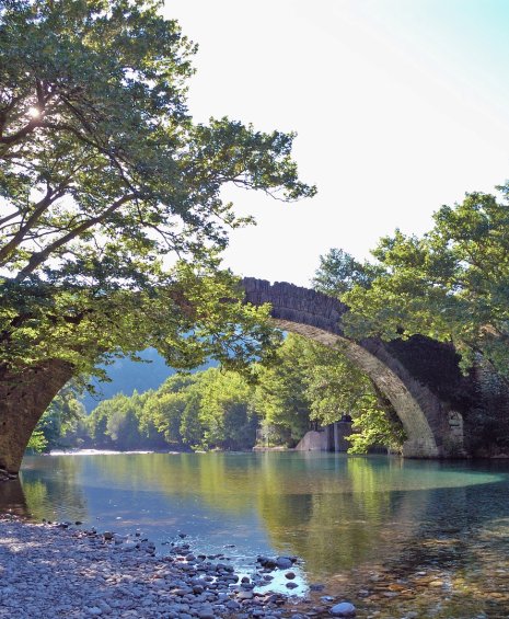 Booking.com: Ένας ελληνικός προορισμός στους 10 πιο φιλόξενους του κόσμου