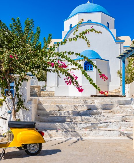 Ποιο είναι το καλύτερο ελληνικό νησί για να ταξιδέψεις μόνος