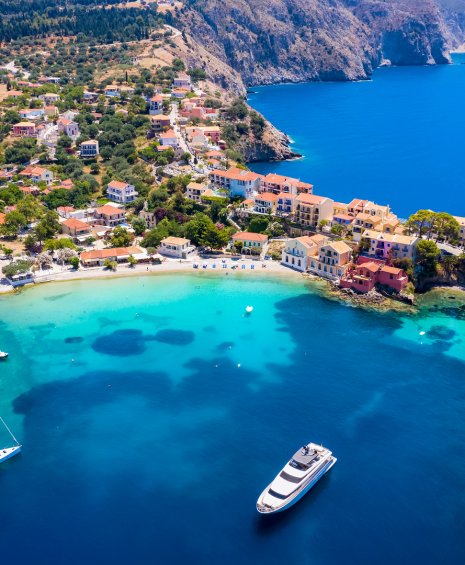 Δύο ελληνικά νησιά στα 7 καλύτερα της Μεσογείου για οικογενειακές διακοπές