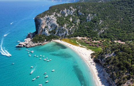 Σαρδηνία: Διακοπές στο μαγικό νησί της Μεσογείου