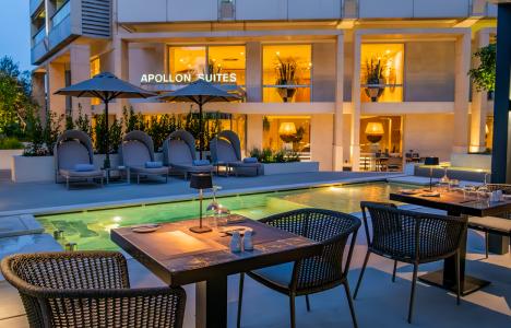 Divani Apollon Suites: Ο ορισμός της κομψότητας μόλις έφτασε στην Αθηναϊκή Ριβιέρα