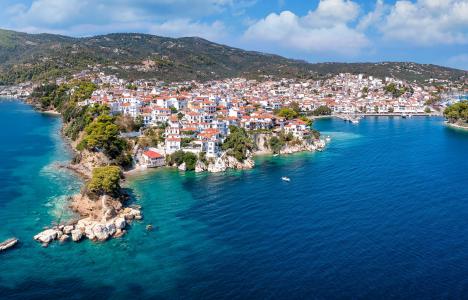 AEGEAN: Οι top προορισμοί εσωτερικού και εξωτερικού για το τριήμερο του Αγίου Πνεύματος