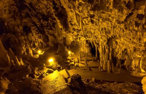 Σπήλαιο Περάματος Ιωαννίνων: Όταν η φύση δημιουργεί τέχνη