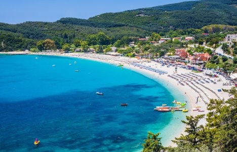 Τριήμερο Αγίου Πνεύματος: 5 παραθαλάσσιοι προορισμοί για εκδρομή με το αυτοκίνητο
