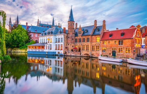 Μπριζ: Μία από τις πιο φωτογενείς πόλεις της Ευρώπης