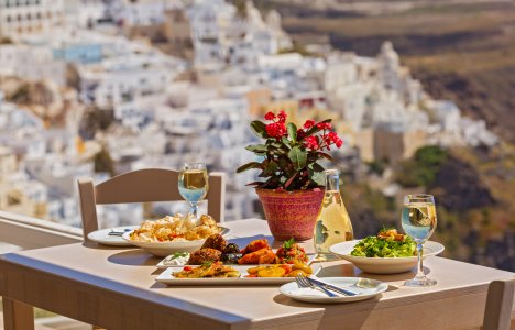 Taste Atlas: Η ελληνική κουζίνα στην κορυφή του κόσμου