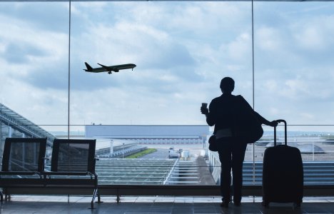 5 τρόποι για να καταπολεμήσετε με φυσικό τρόπο το jet lag
