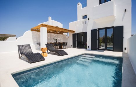 VotsaLo Sea View House
