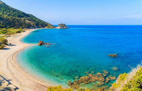 Η Σάμος στους προορισμούς με τις καλύτερες παραλίες της Ελλάδας