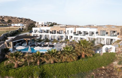 Bianco a Nero Mykonos: Όταν η ήσυχη πολυτέλεια εναρμονίζεται με το φυσικό τοπίο