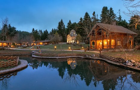 All Seasons Paradise: Διακοπές στο παραμυθένιο σκηνικό του Μαινάλου