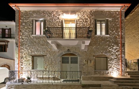 Ξενώνας Κοσούλτο: Ένα ιστορικό αρχοντικό για διακοπές με άνεση στην Αράχωβα