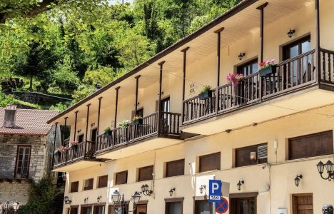 Via Ferrata Hotel: Ζήστε την εμπειρία της Ευρυτανίας με άνεση και ζεστή φιλοξενία