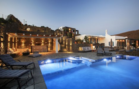 MV Kythnos Seaside Villa: Απόδραση σε ένα τοπίο της Κύθνου που κόβει την ανάσα