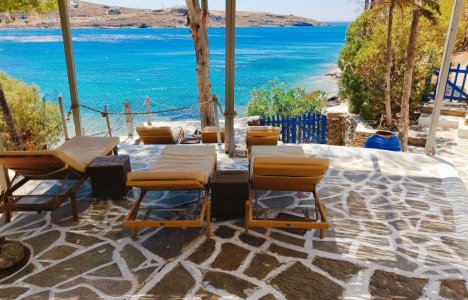 Villa Elena Kythnos: Ήρεμες διακοπές στην Κύθνο μέσα στο απέραντο γαλάζιο