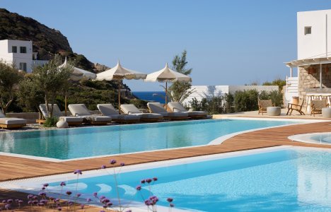 Το Golden Milos Beach House by Domotel ανοίγει ξανά την 1η Μαΐου