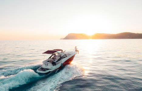 Opulence Greece: Luxury Hospitality & Yacht Management Redefined