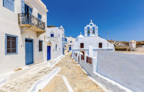Αμοργός: Διακοπές στο απέραντο γαλάζιο