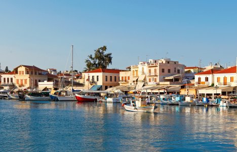 Πέρα από το Fistiki Fest: Η Αίγινα των αναμνήσεων και των κρυμμένων θησαυρών