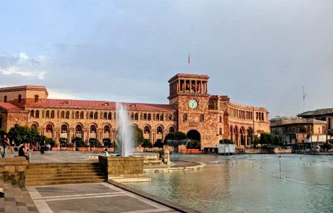 Αρμενία: Ταξίδι στη σκιά του βιβλικού όρους Αραράτ