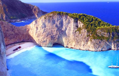 Το Ναυάγιο της Ζακύνθου στους 4 πιο ασυνήθιστους προορισμούς για πολυτελή γιοτ σύμφωνα με το «Luxury Travel» [εικόνες]