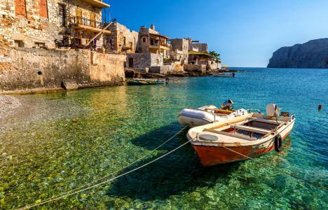 Αυτά είναι τα 16 κορυφαία ευρωπαϊκά ξενοδοχεία… μπροστά στο κύμα! Στη λίστα και τρία ελληνικά (pics)