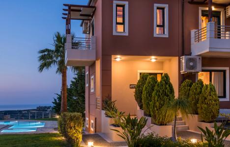 Athina Luxury Villas