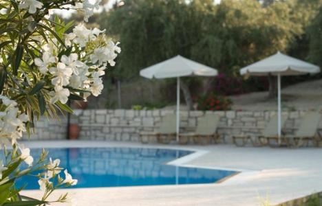 Villas Lefkothea