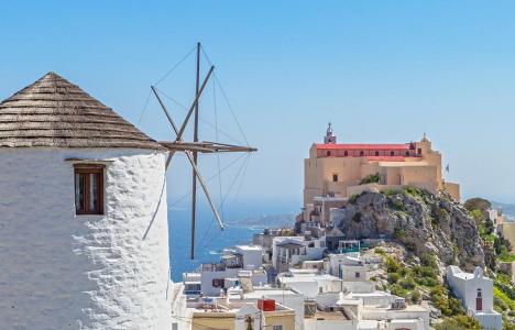 Ανεμόμυλος: Μια μοναδική εμπειρία διαμονής στη Σύρο