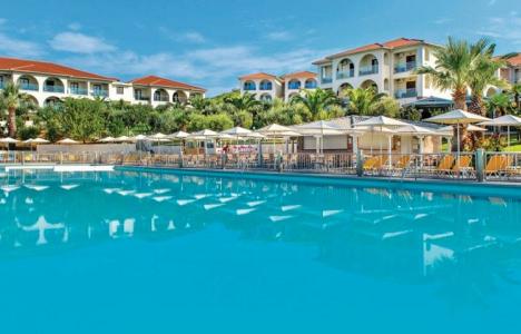 Akrathos Beach Hotel: Οι καλοκαιρινές διακοπές που ονειρεύεστε