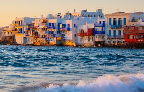 4 προορισμοί που πρέπει να επισκεφτείς αυτό το καλοκαίρι
