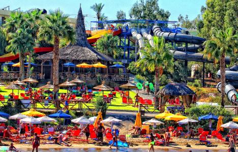 7 Water Parks στην Ελλάδα που θυμίζουν εκείνα του εξωτερικού