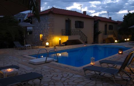 Finikes Apartments