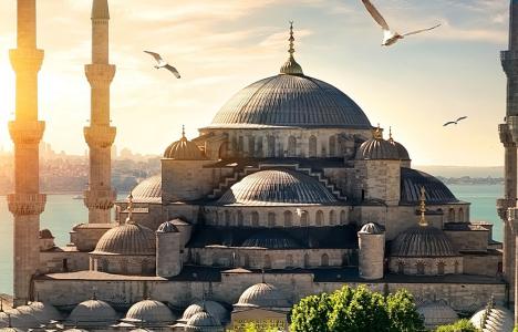 18-24 TRAVEL: Έμφαση στα οδικά για την άνοιξη