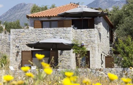 Leonidas Houses