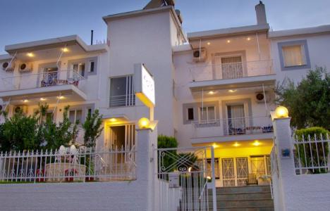 Erato Apartments